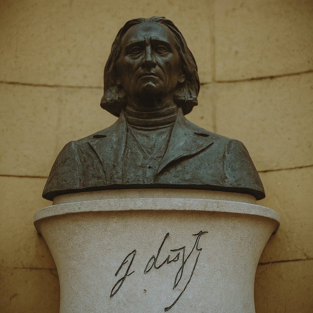 Estatua de Franz Liszt en Budapest, homenaje al compositor